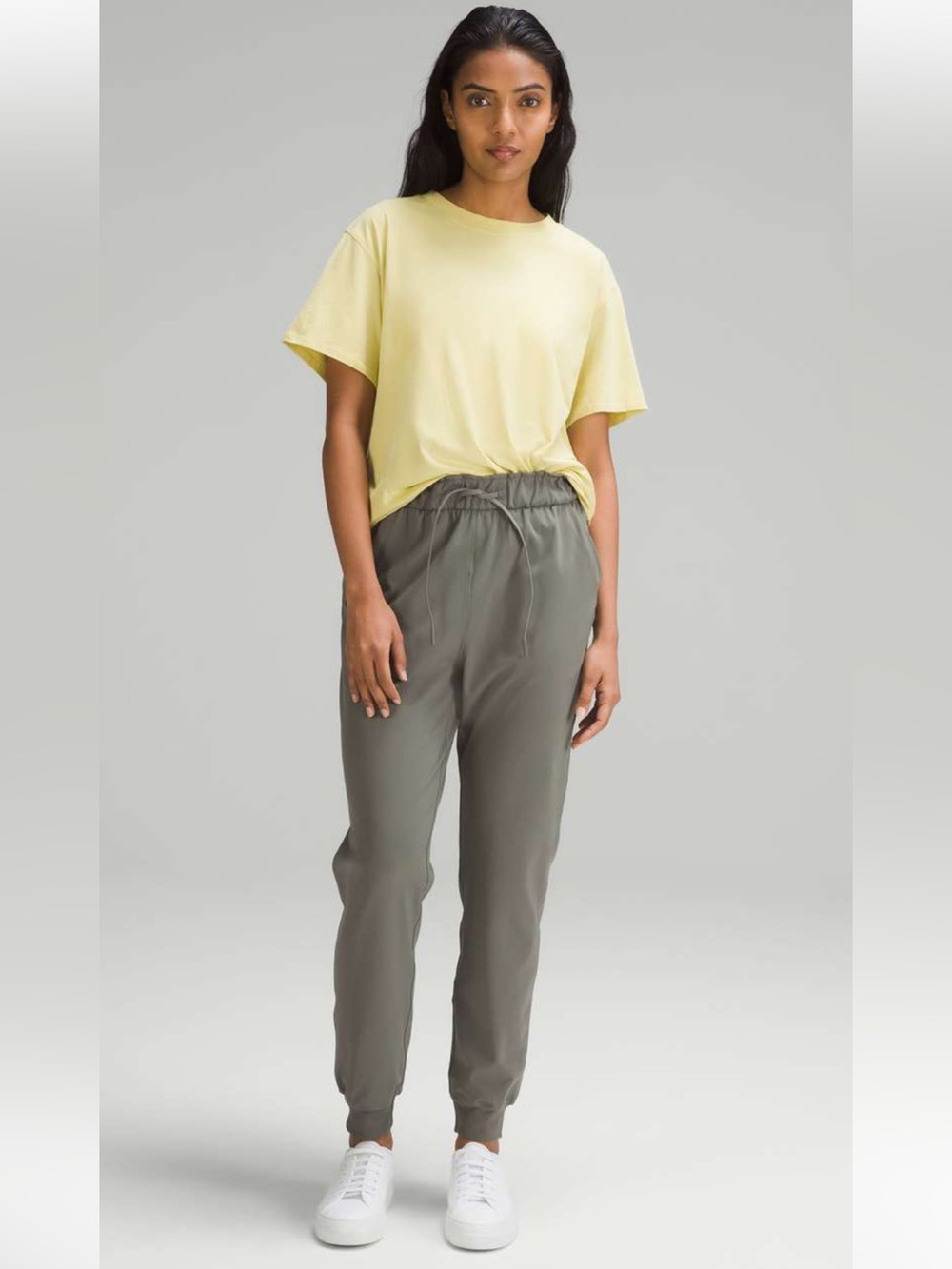 Lululemon Stretch High-Rise Jogger 
Size 8
